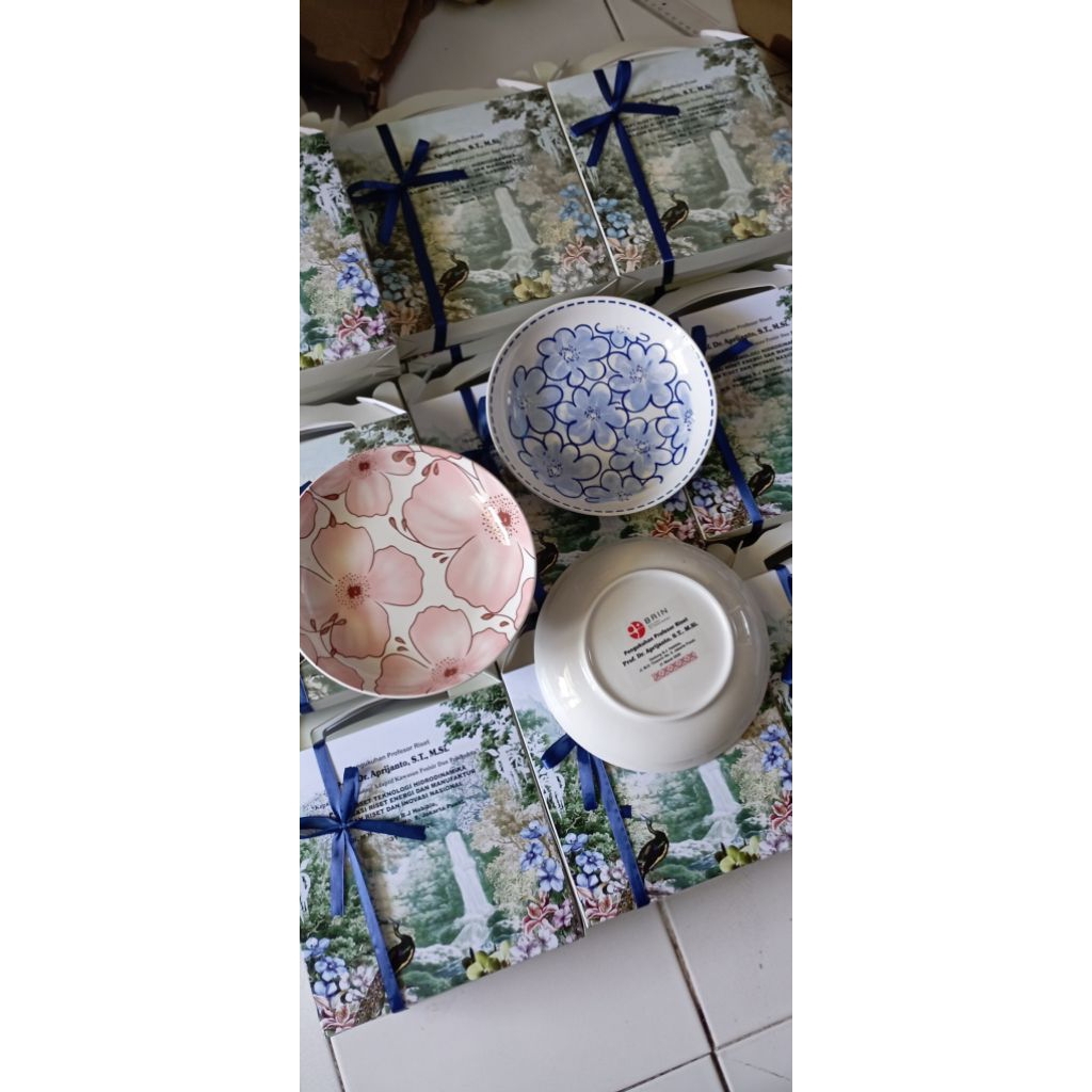 Piring Keramik Custom Cetak Sablon Foto Logo Tulisan | Souvenir Pernikahan / Hadiah