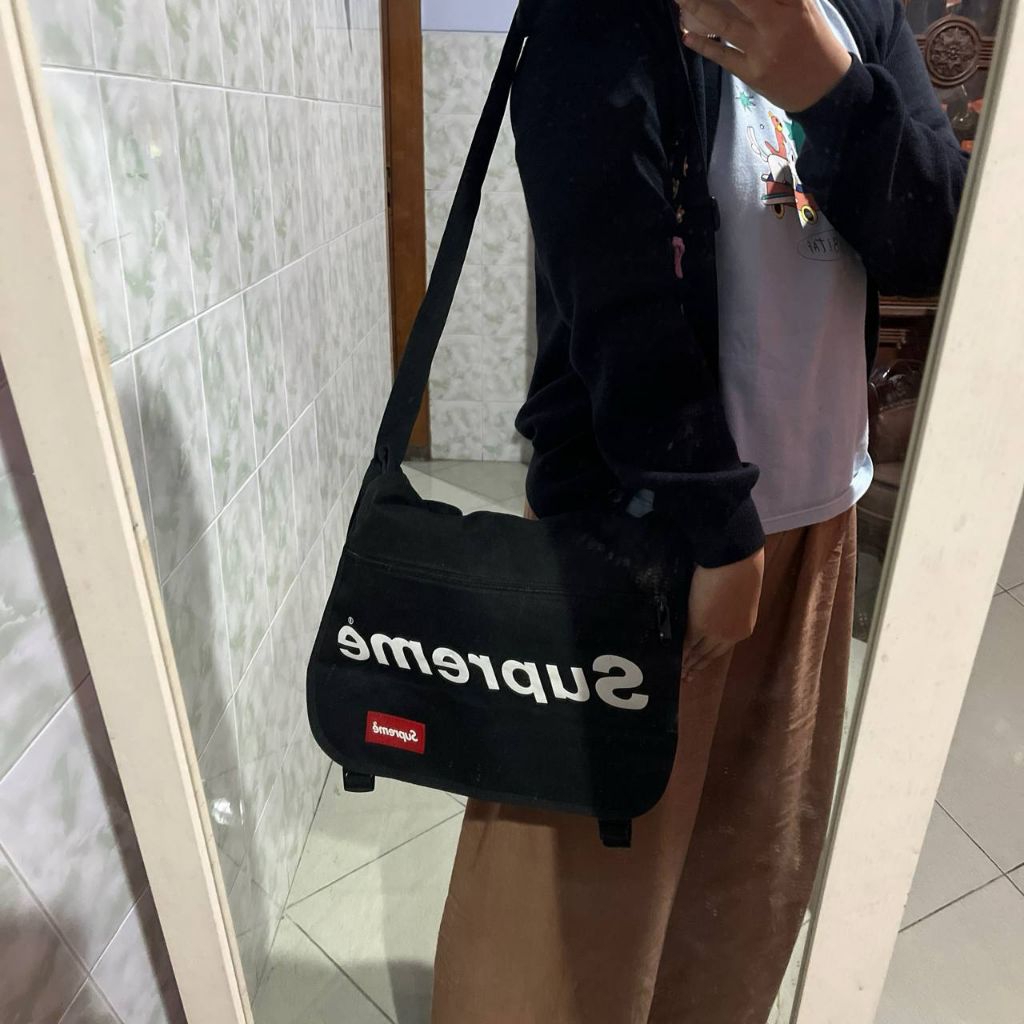 Tas Supreme Sekolah/Kuliah/Kerja Unisex | Slingbag Banyak Ruang | Preloved Bekas Pribadi Second