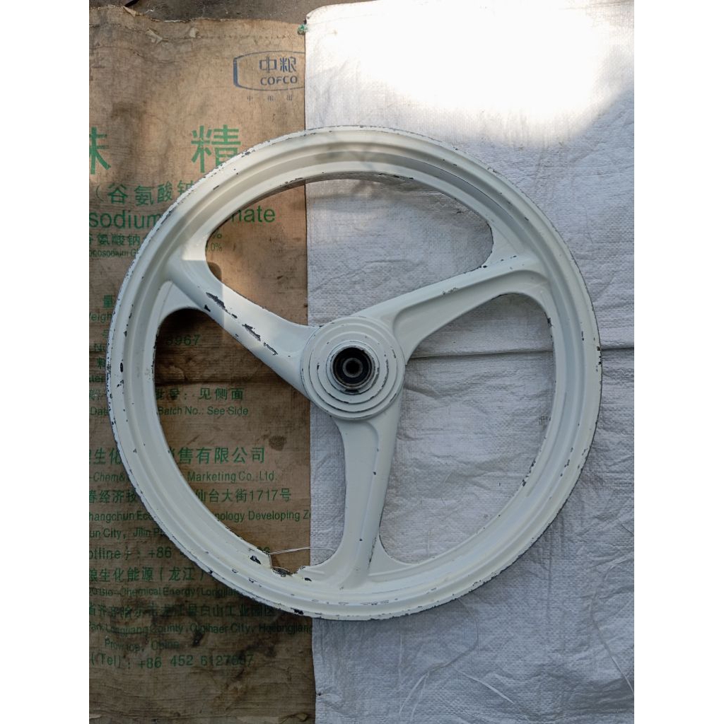 velg bagian depan Yamaha fizr original second