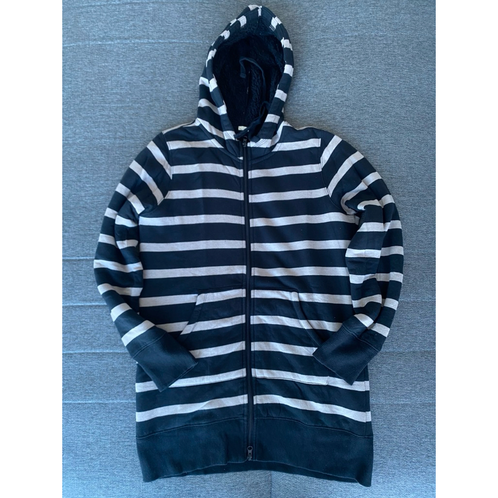 Preloved Hoodie Uniqlo Stripe