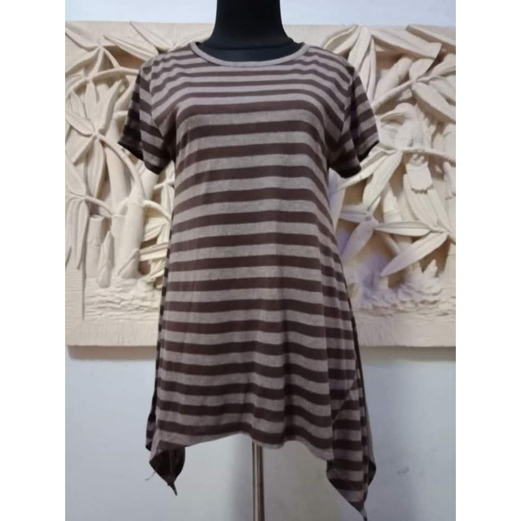 Kaos / Kaos Wanita / Kaos Coklat / Kaos Wanita Garis Garis Pre Love