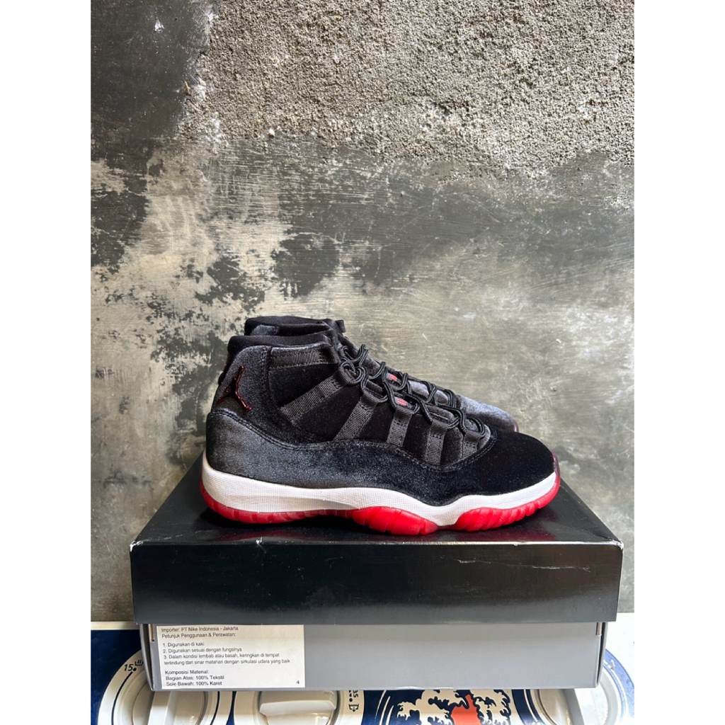 Nike air jordan 11 bred velved (100% authentic)