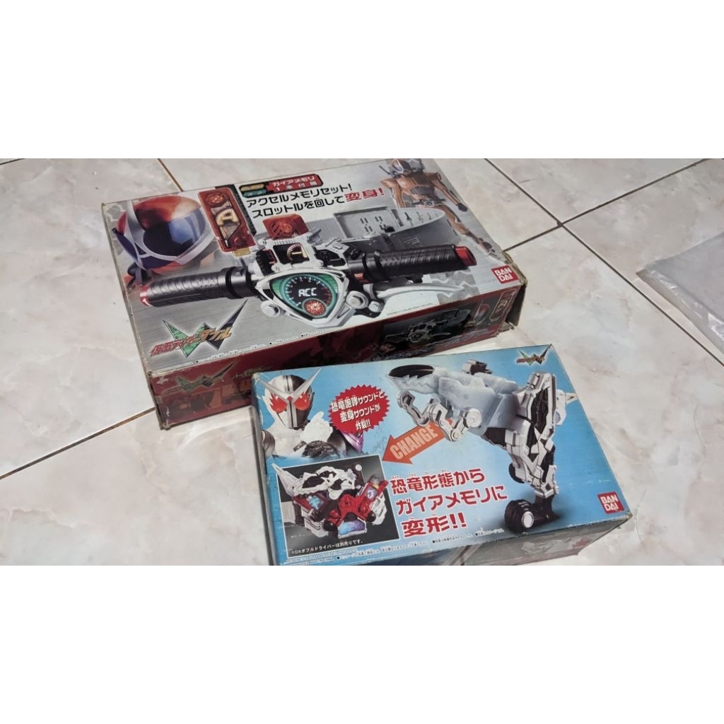 DX Accel Driver & Fang Gaia Memory - Kamen Rider Double