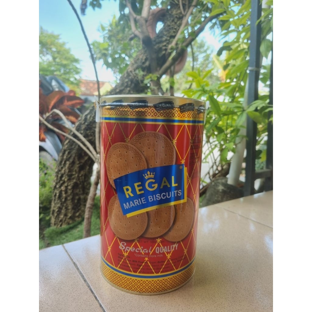 Regal Biskuit Marie Spesial Kaleng Besar 1000 gram