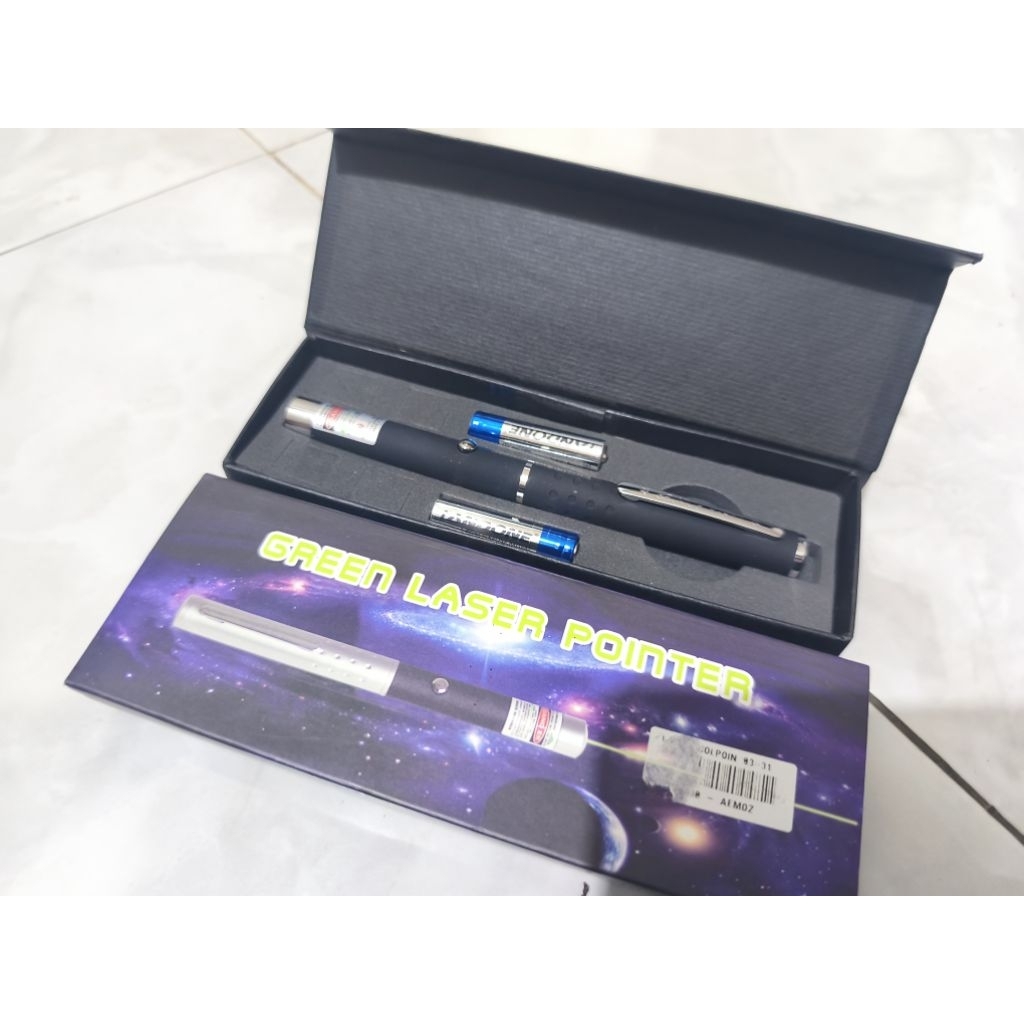 MAINAN LASER HIJAU  JARAK JAUH LENGKAP SAMA BATRENYA