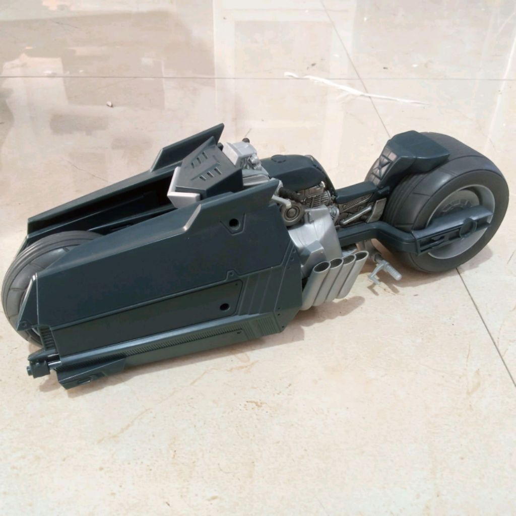 mcfarlane batcycle batman white knight ori mainan action figure