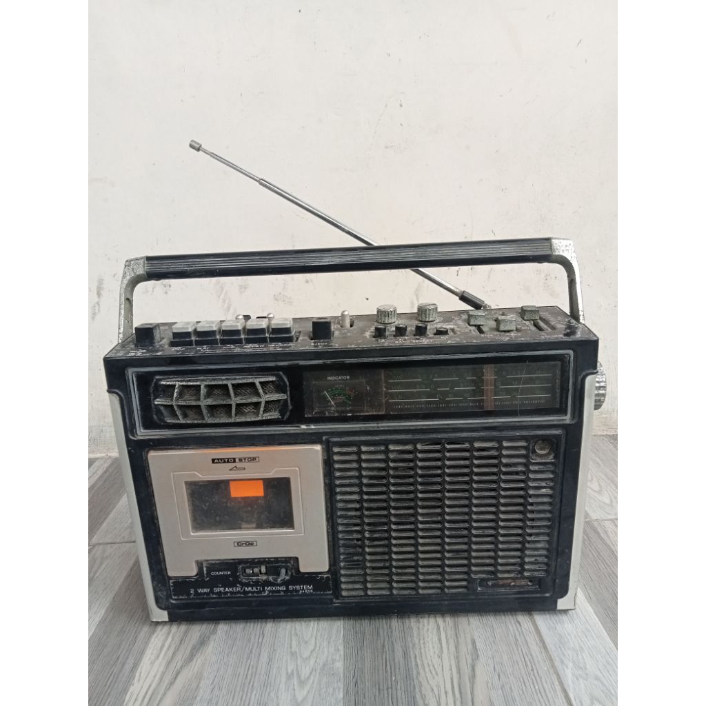 tape recorder radio antik jadul klasik vintage kondisi off display only
