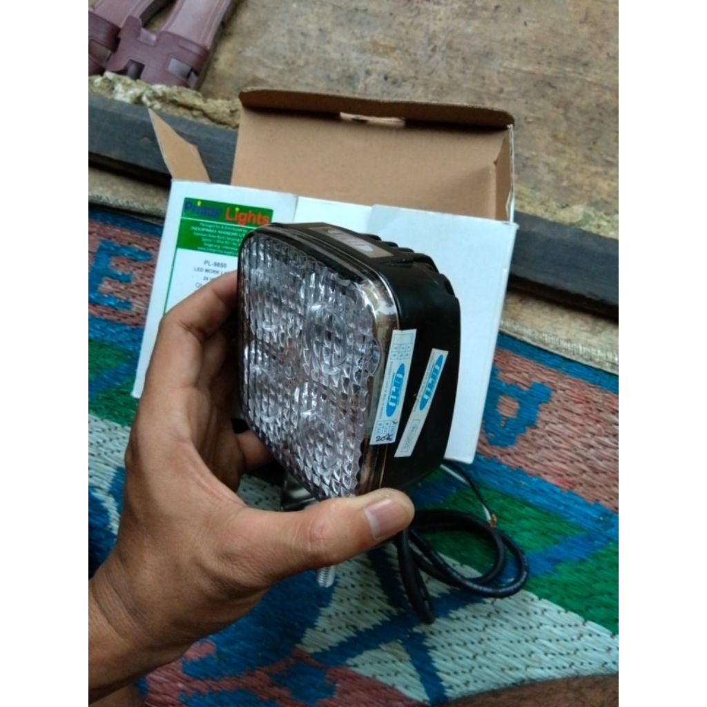 lampu tembak maxtel mata 4 tipis baru