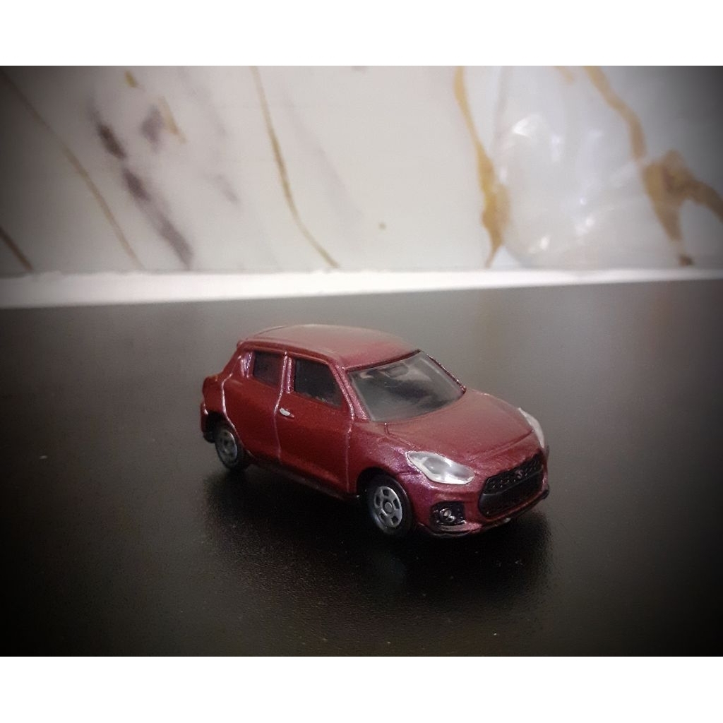 TOMICA suzuki swift sport