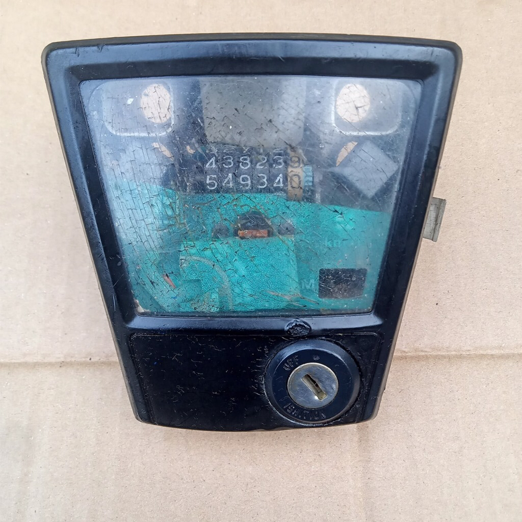 SPEEDOMETER HONDA C700,C800 SUPER CUP