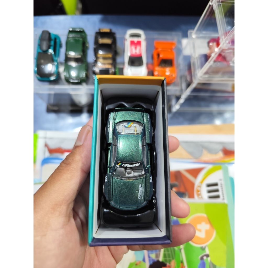 Kaido House R34 Hijau Greddy dan Hotwheels LB ER34 putih