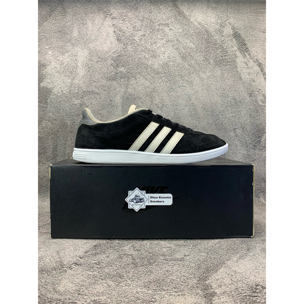 Sepatu Second  Adidas Neo VL Court Hitam Putih  Size 43 1/3 Insole 27,5 cm  Original Guarantee 100%