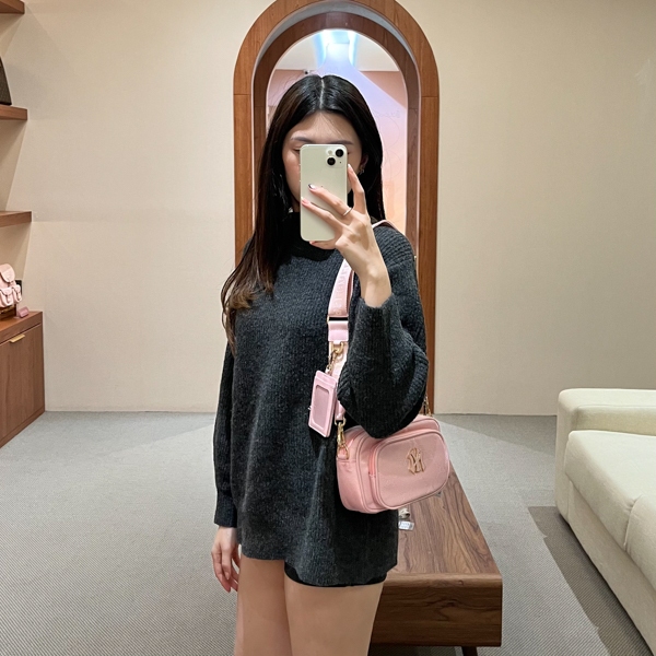 Tas MLB NY METAL MONOGRAM EMBOSSED PINK CROSS BODY BAG 100% ORIGINAL