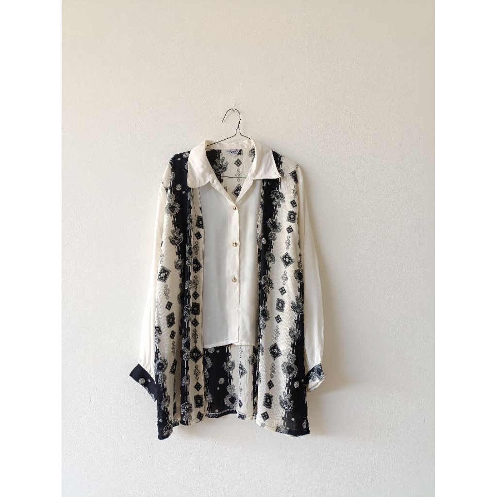 Black White Kombinasi Blouse Tunik Ruffle Layer Lucu Unik Etnik Batik