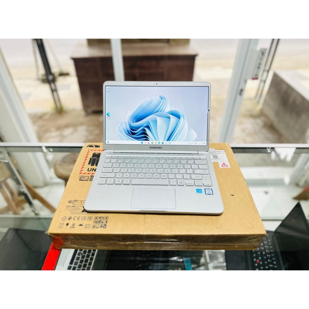 LAPTOP CORE I7 GEN 8 RAM 8GB SSD 256GB | SAMSUNG NOTEBOOK 9