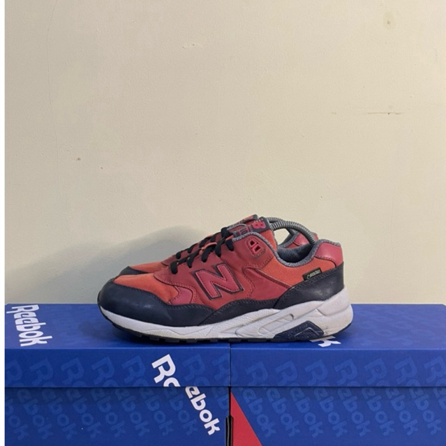 42 - Sepatu New Balance NB 580 Wax Pack Gore-Tex Bekas Second