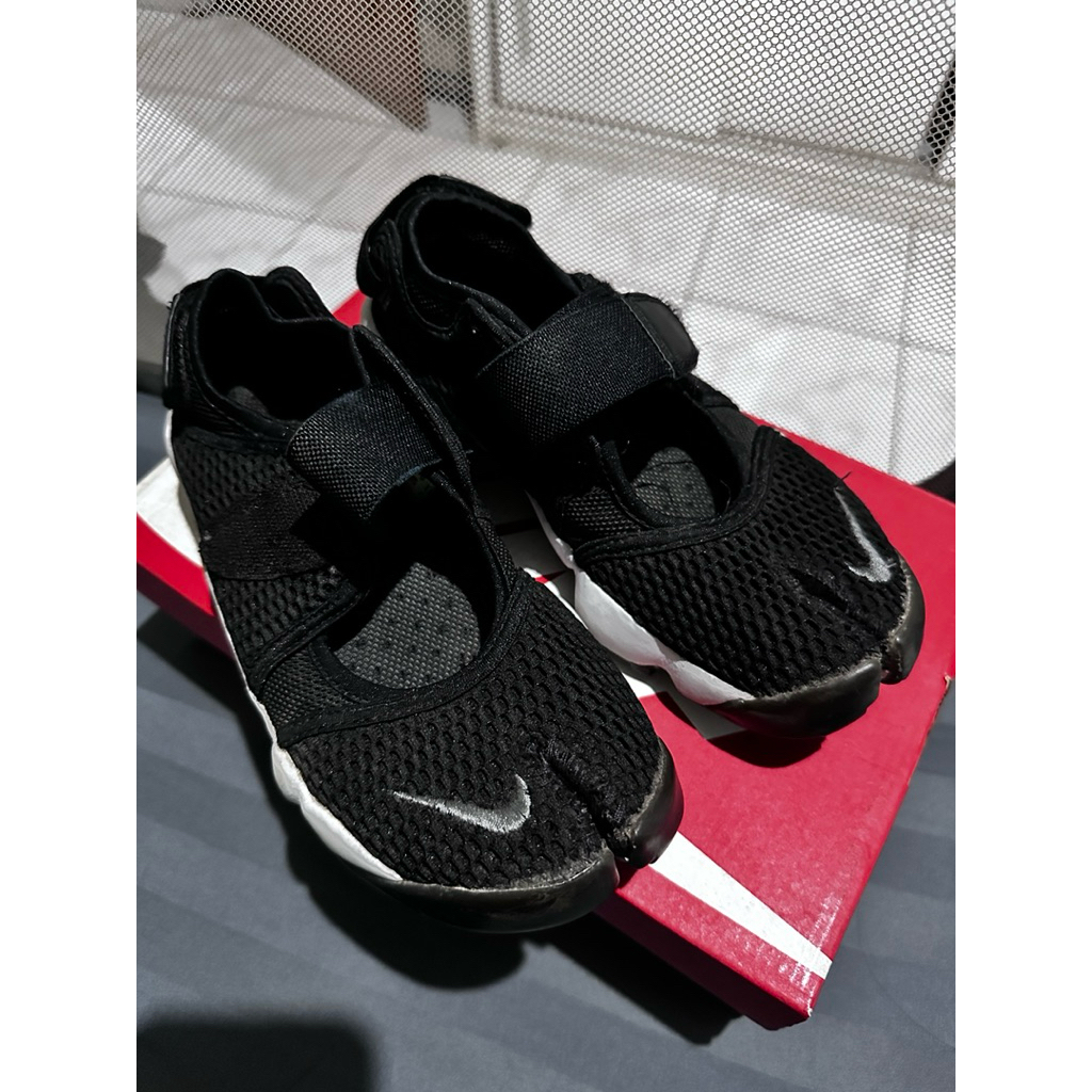 Nike Air rift