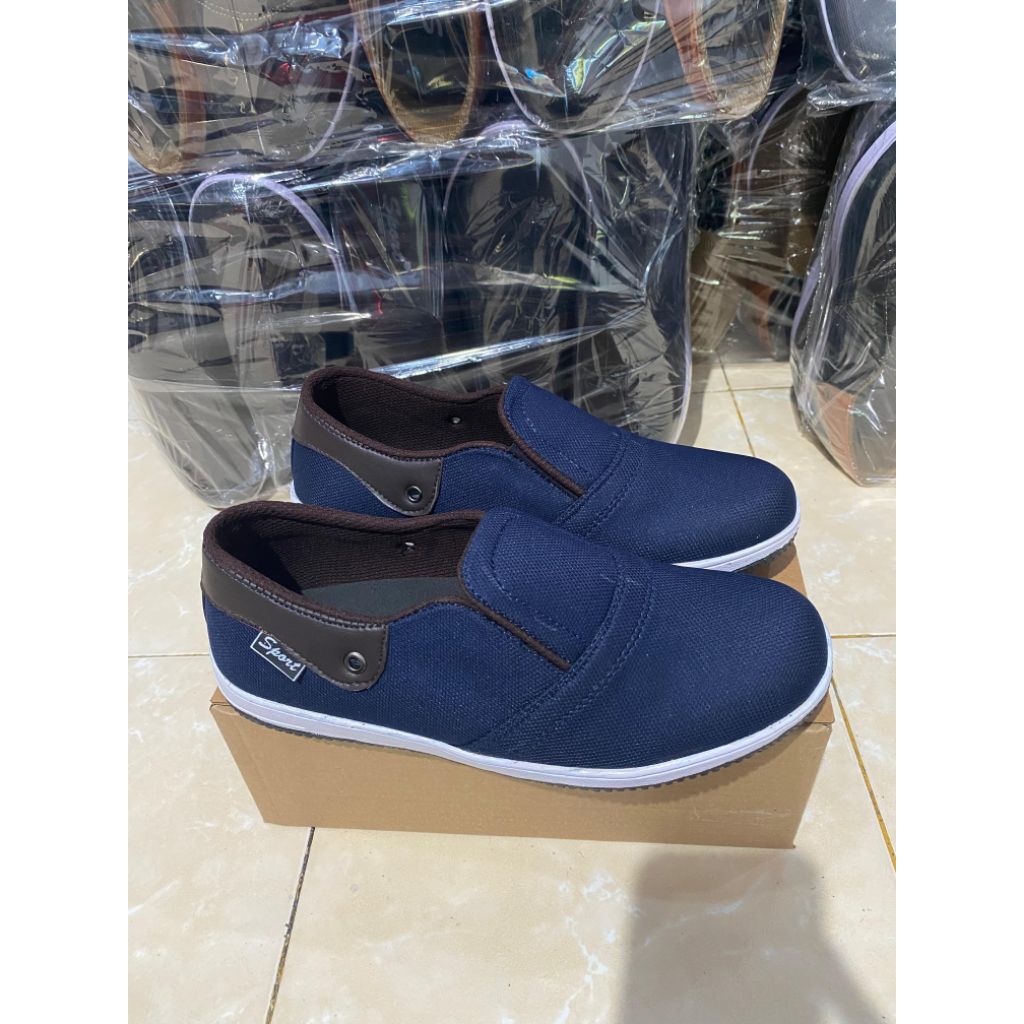 SEPATU SLIP ON PRIA SEPATU CASUAL SEPATU SIZE 39 SAMPAI 44