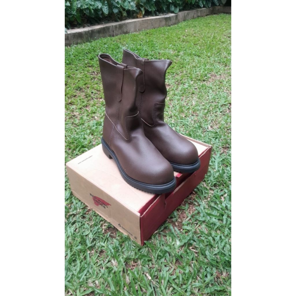 Sepatu Safety Redwing Pecos 8246