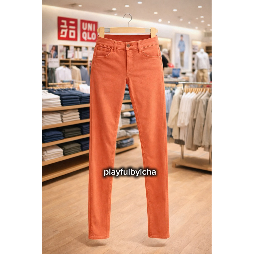 UNIQLO | Sunset Peach Slim Pants | Celana Remaja Simple Chic