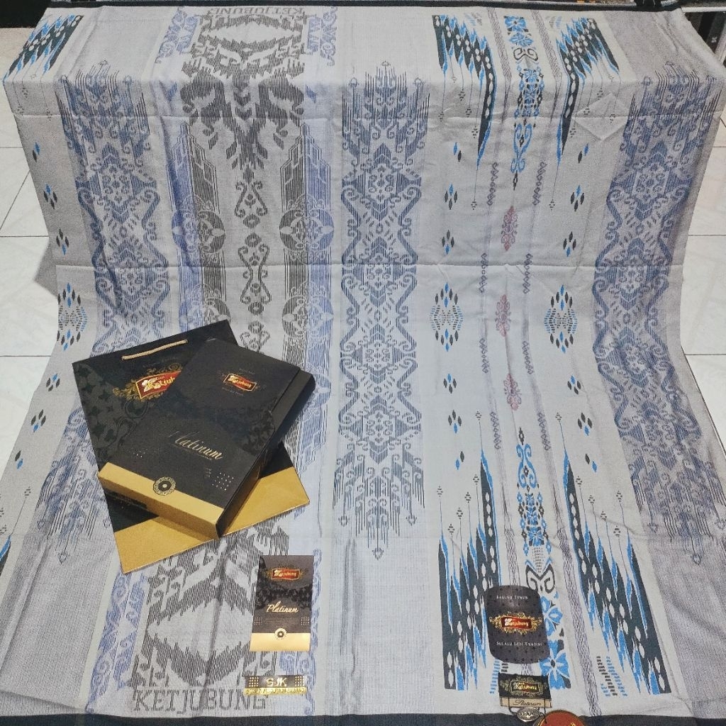 Sarung Ketjubung Platinum Gold ORI