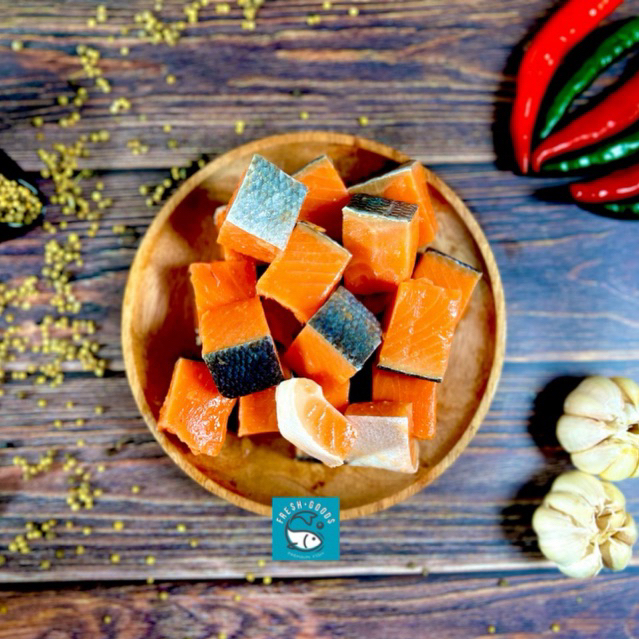 Ikan Salmon Atlantic Norwegian Trout Cube Cut Premium / Salmon Cube Cut Dijamin Segar dan Berkualita