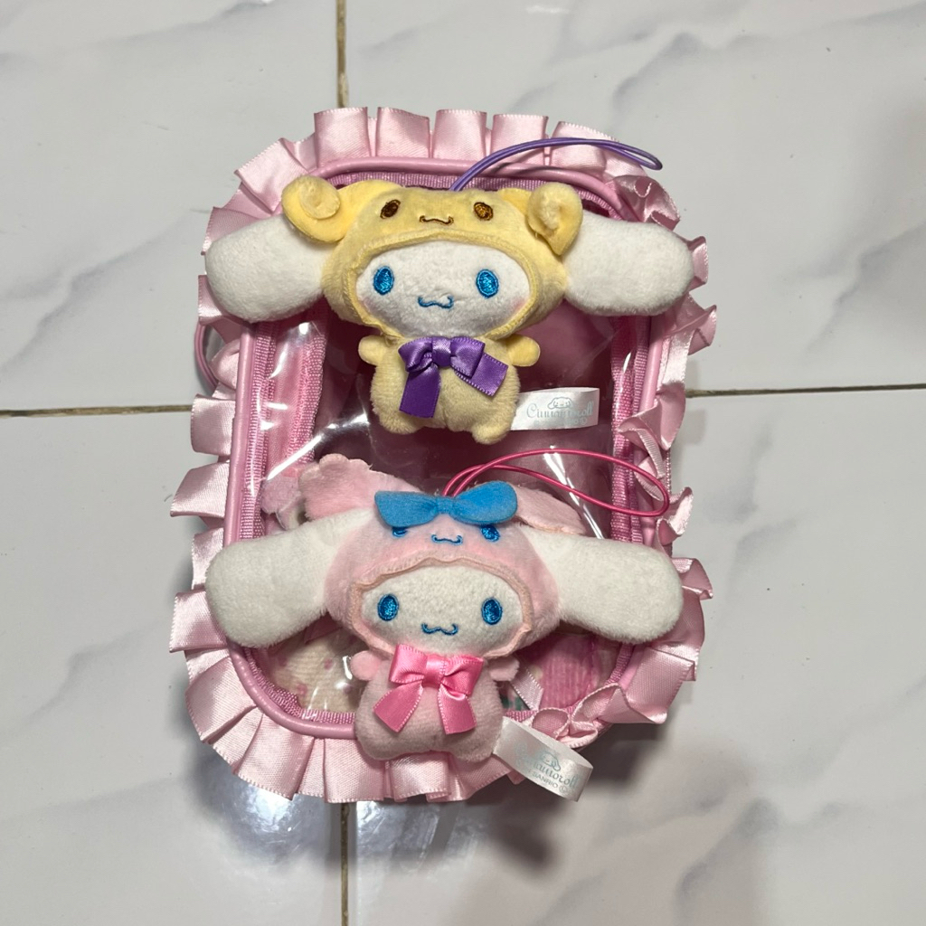 RARE ganci cinnamoroll kostum poron sanrio, espresso sanrio, poron pin