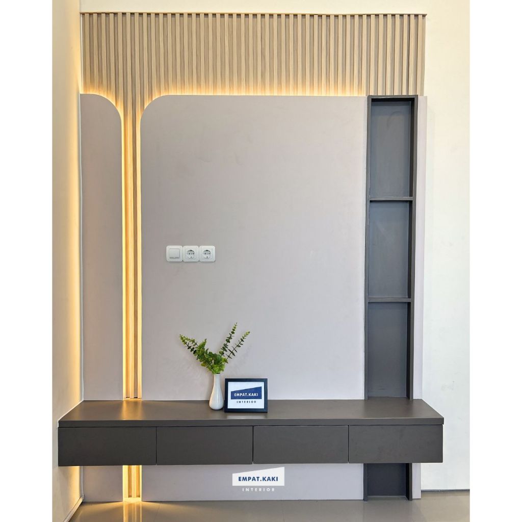 CUSTOM BACKDROP TV MINIMALIS