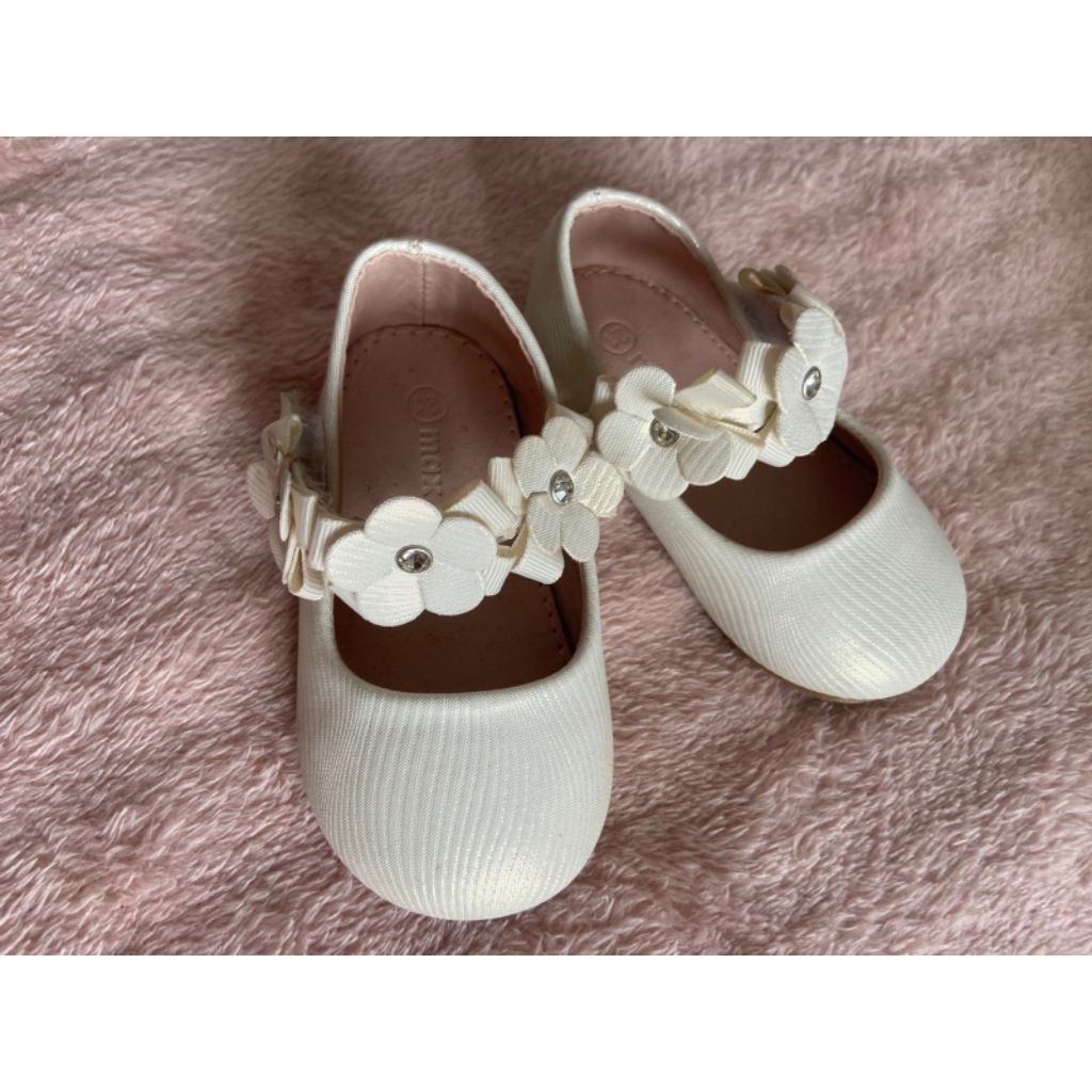 preloved sepatu max fashion putih size 21 insole 12cm