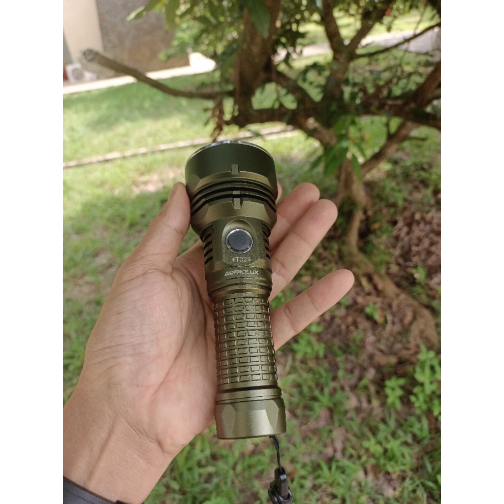 senter astrolux ft02s xhp50.2 1100lumen mulus + batre samsung 40T