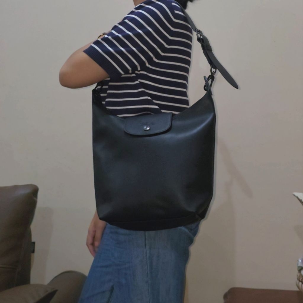 Tas Longchamp Hobo Hitam Preloved/Second