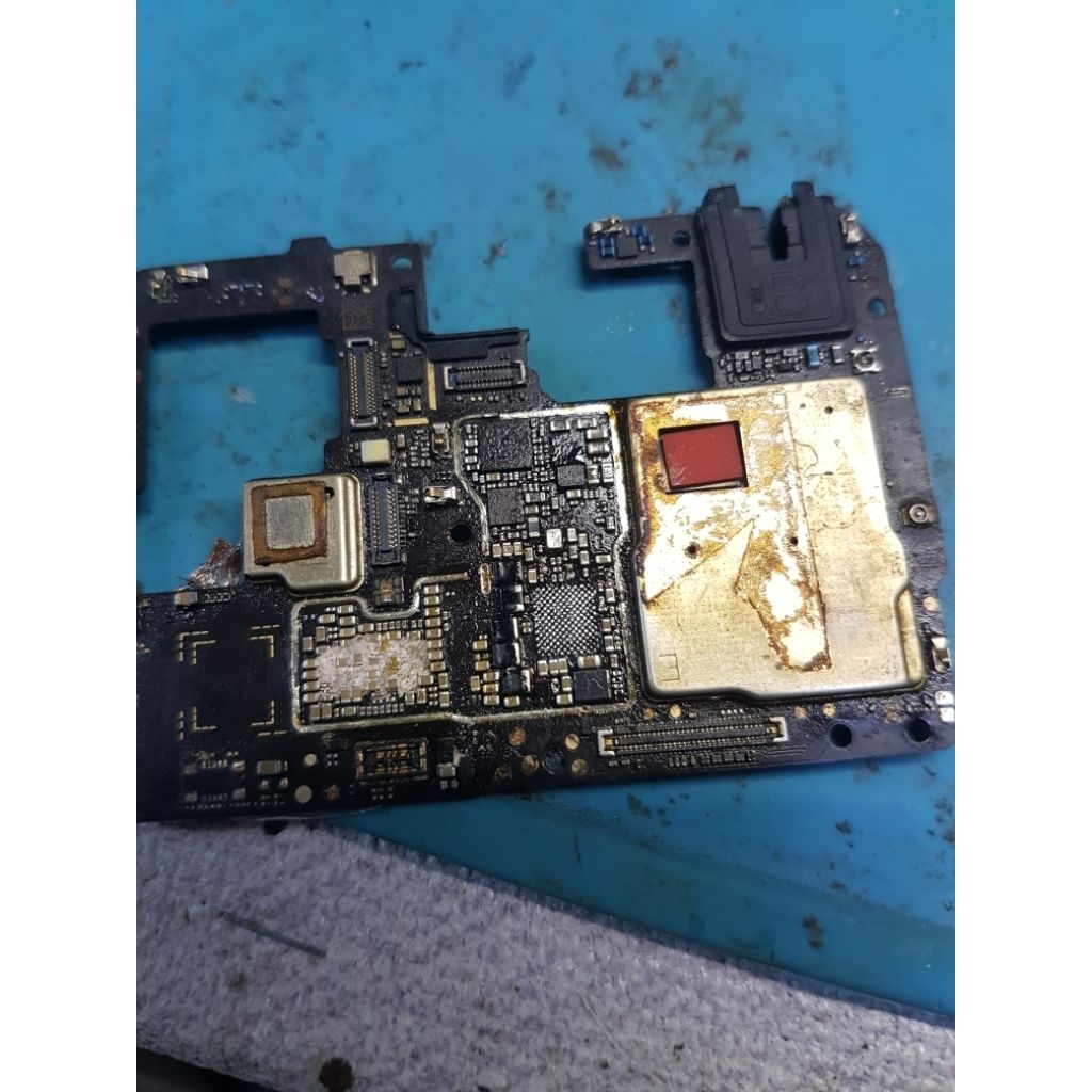 jasa refair cpu dan mmc dan service hp mati total.kalo mo tanya"lihat kolom dikripsi