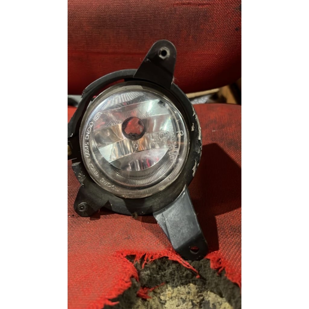Foglamp lampu kabut kia carnival 2000 original