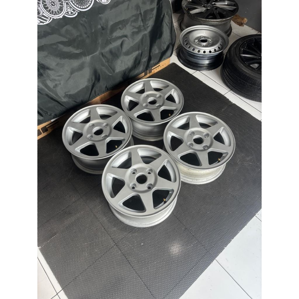 Velg seken Evolution R14 pcd 4x114.3