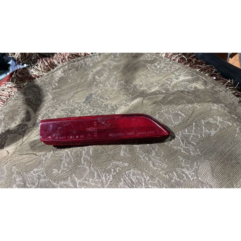 Lampu bumper belakang xpander cross original