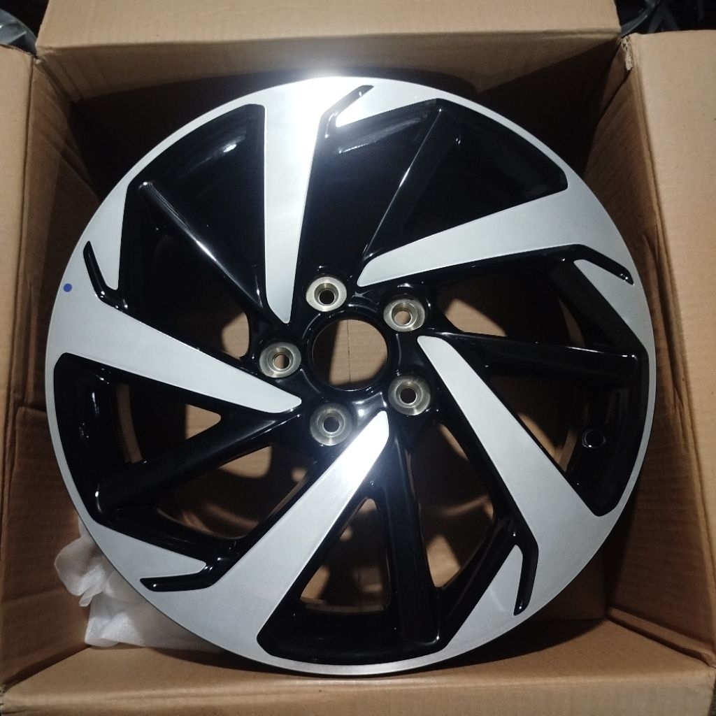 velg rush TRD R17 pcd 5x114 original. baru 100%