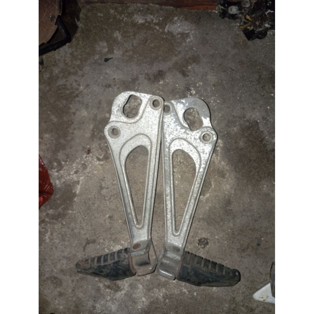 step belakang ninja R pijakan kaki ninja R original