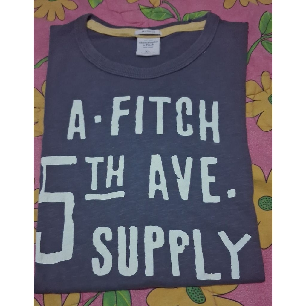 kaos abercrombie and fitch size XL