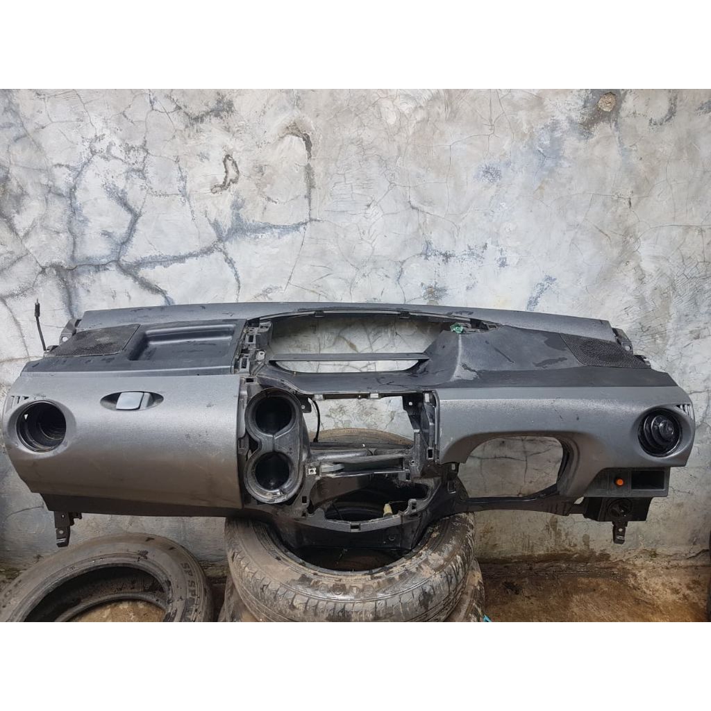 Dashboard Depan Toyota Etios Liva Ex-Taxi 1.5 2013