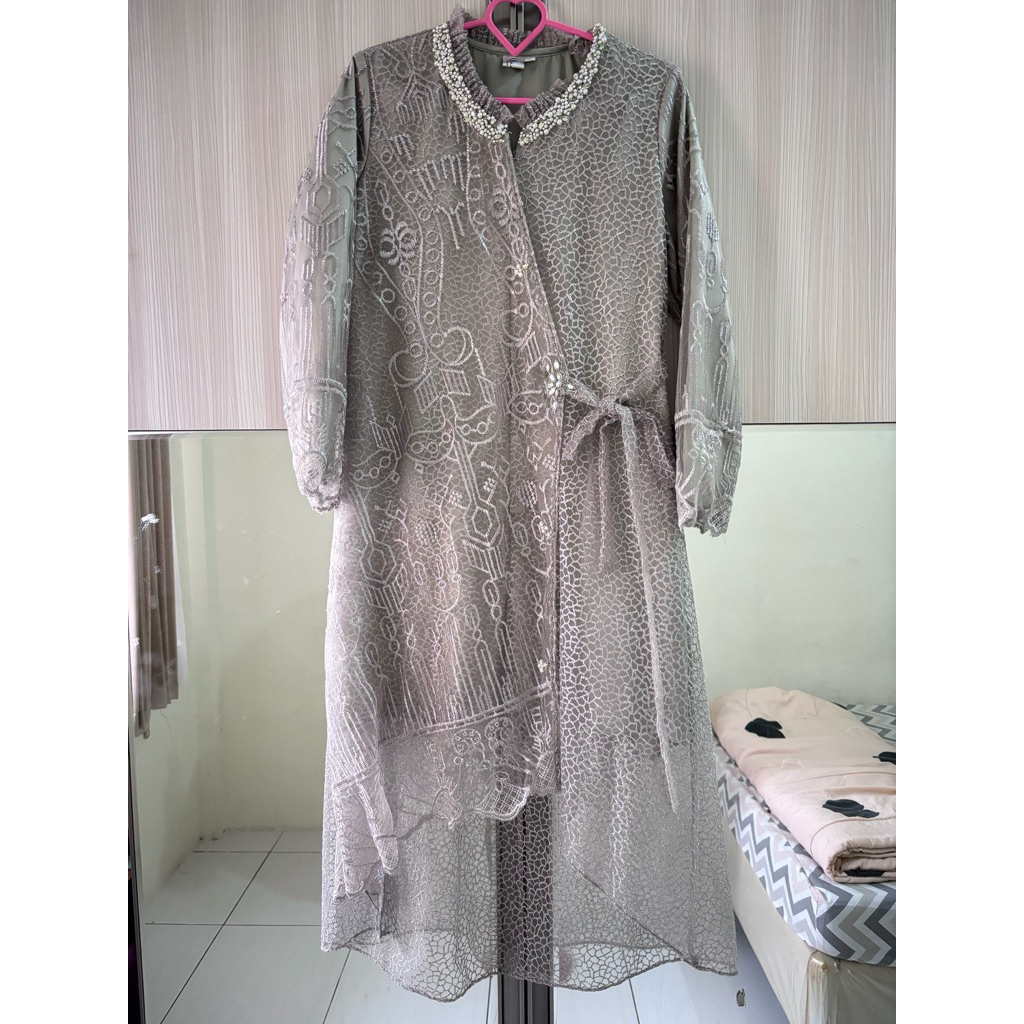 [PRELOVED] Kanya Tunik Almahyralooks Sage