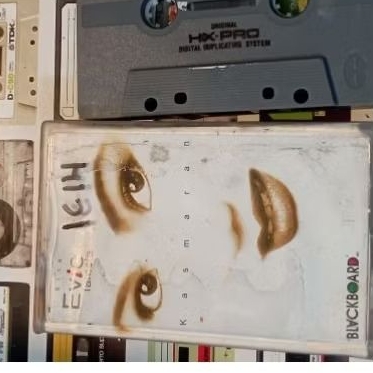 kaset evie tamala kasmaran