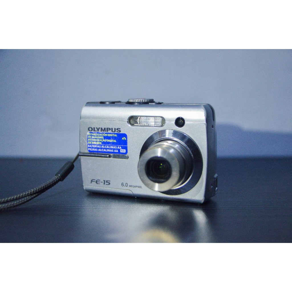 kamera digicam pocked olympus fe-15