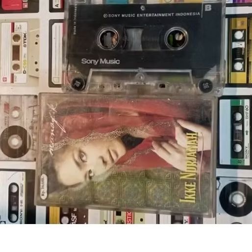 kaset pita ikke nurjanah munafik