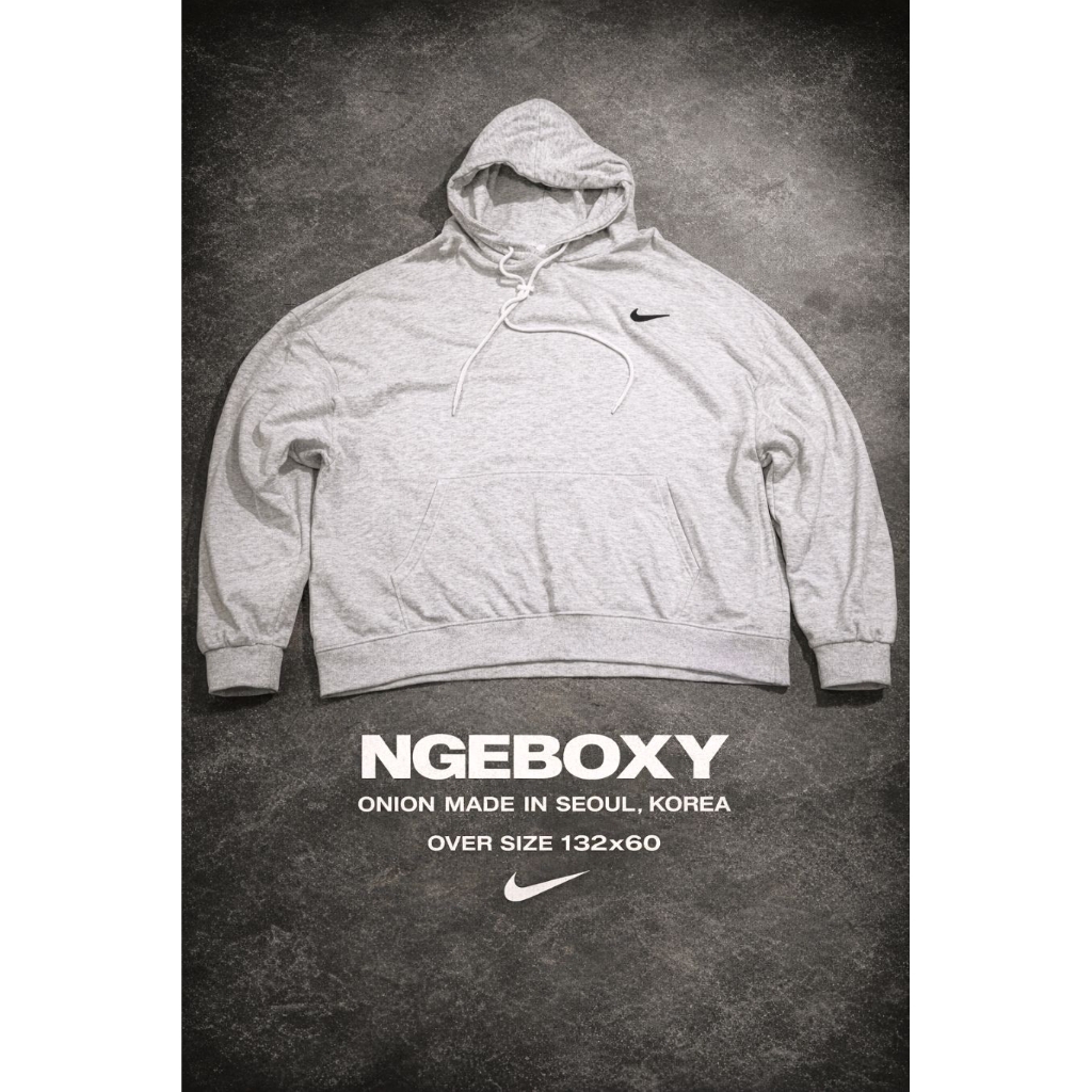 Hoodie baby Terry Made in korea | oversize boxy second bagus bersih banget bebas daki. logo bordir r