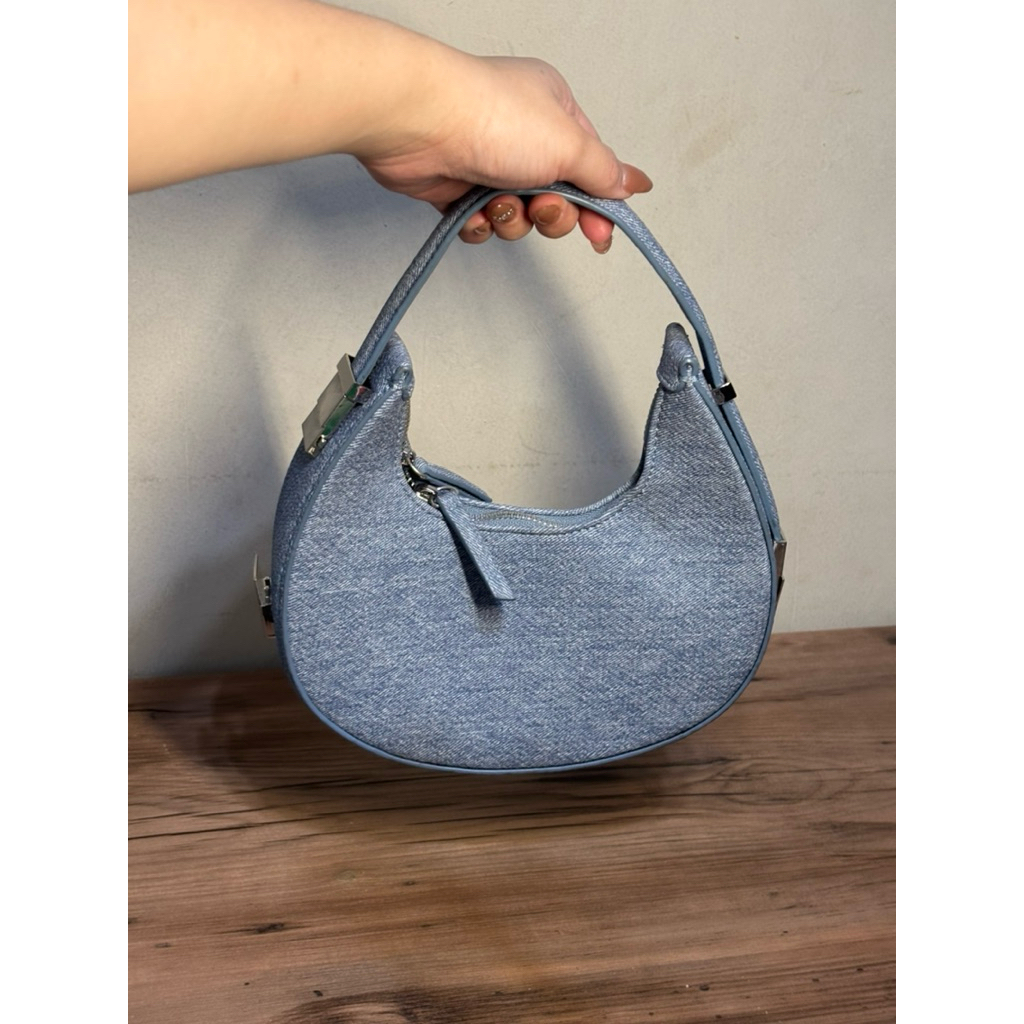 Preloved (LIKE NEW) Jeans Shoulder Bag Woman