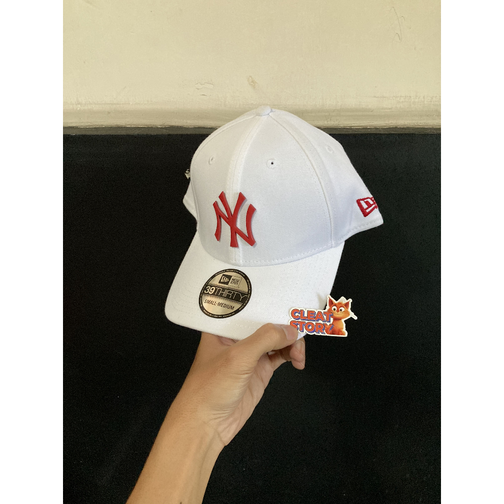 TOPI NEW ERA 3930 X MLB NY YANKEES METAL BADGE WHITE ORIGINAL NO BOX [14527511]