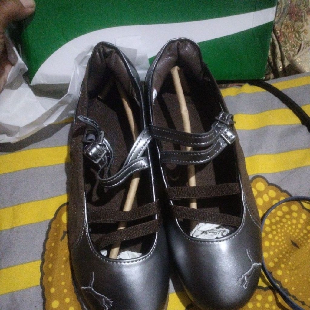 sepatu puma wanita