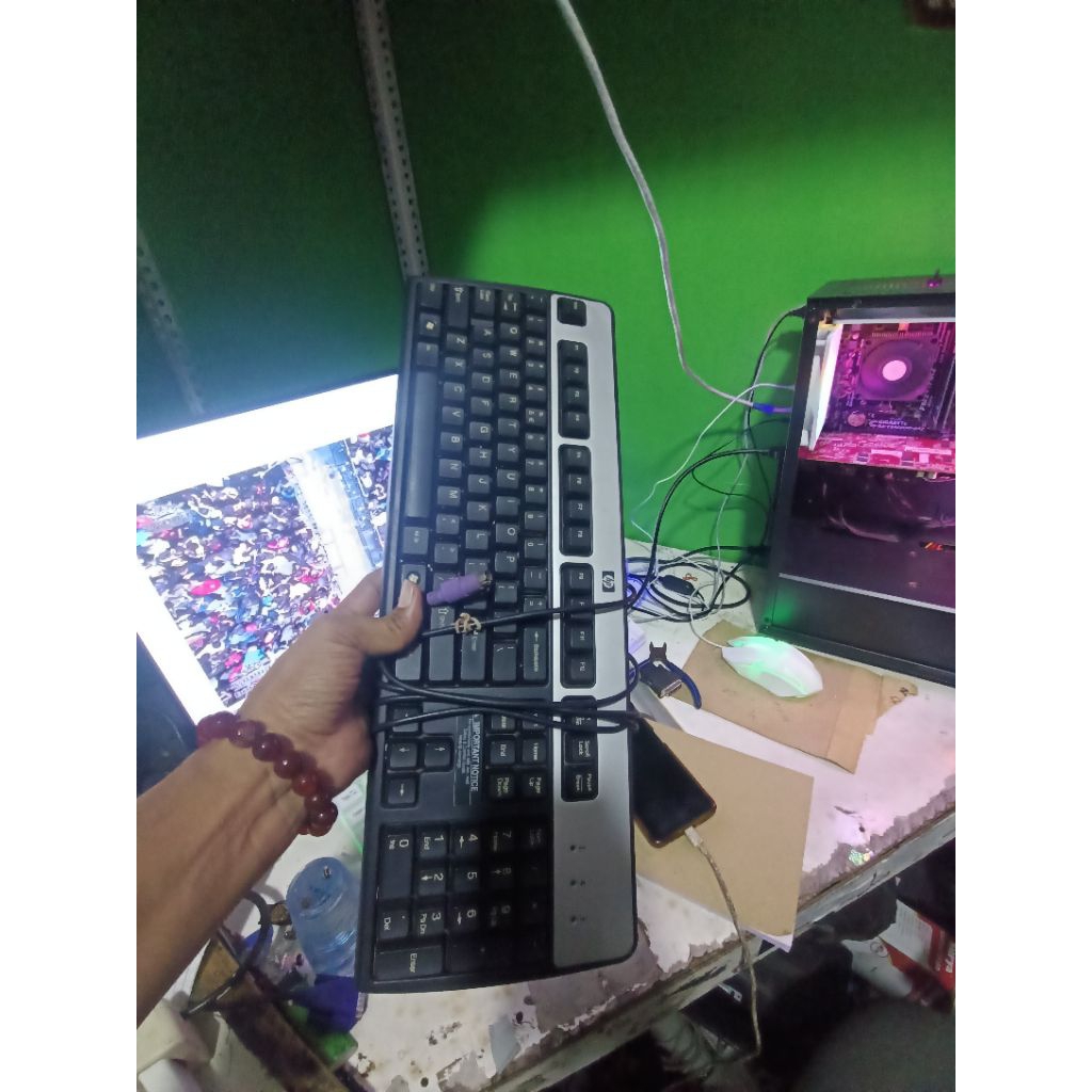 Kibot computer colokan ps2