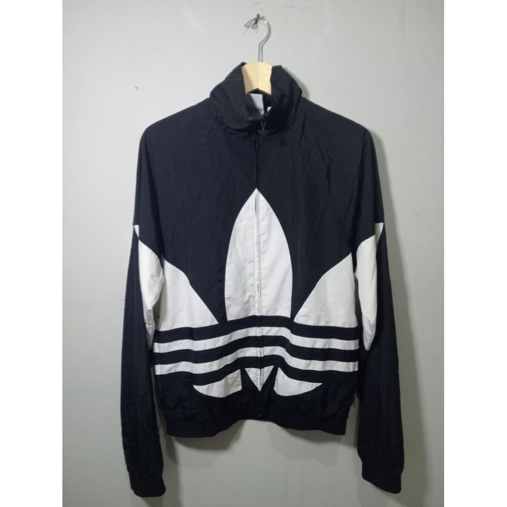 Adidas big trefoil jacket black