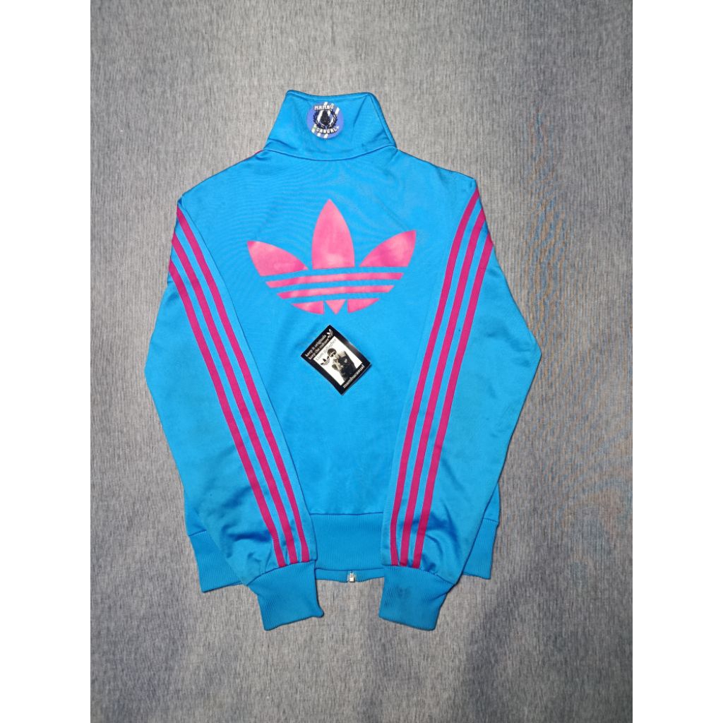 TC ADIDAS BIG LOGO DUBLIN